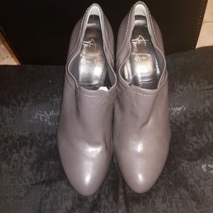 Franco Sarto Gray Artist Collection Booties 9